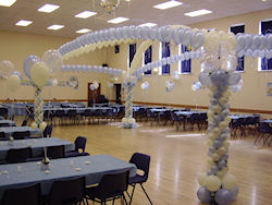 Hall with balloon arches